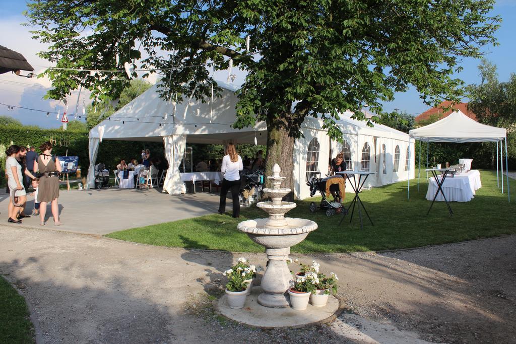 Penzion Zlaty Dukat Zvolenská Slatina Екстериор снимка