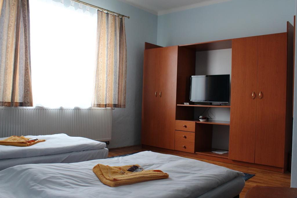 Penzion Zlaty Dukat Zvolenská Slatina Екстериор снимка